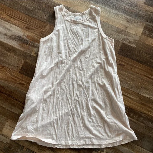 NWOT Secret Treasures Women’s Tank Chemise - Picture 2 of 13